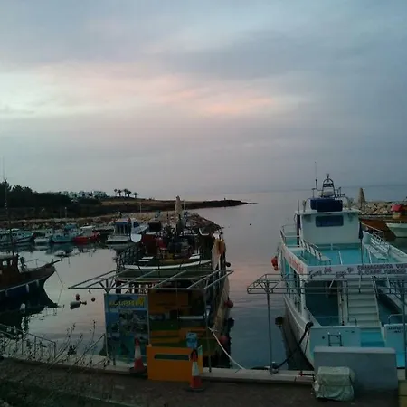 Athina *